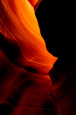 Light meets Shadow, Lower Antelope Canyon, Utah
